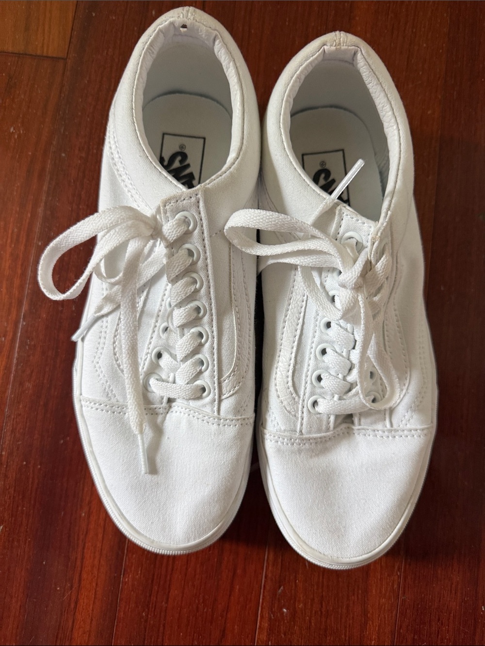 Vans Women's All-White Vans Low-Top Canvas Sneakers size 9
